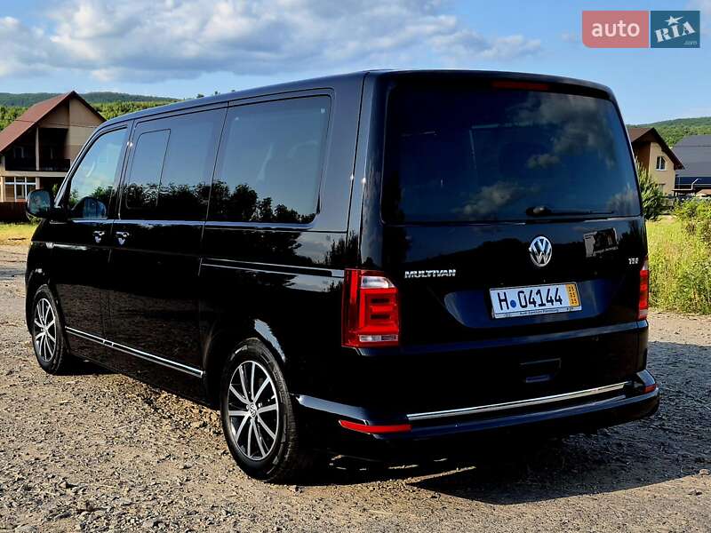 Минивэн Volkswagen Multivan 2017 в Сваляве