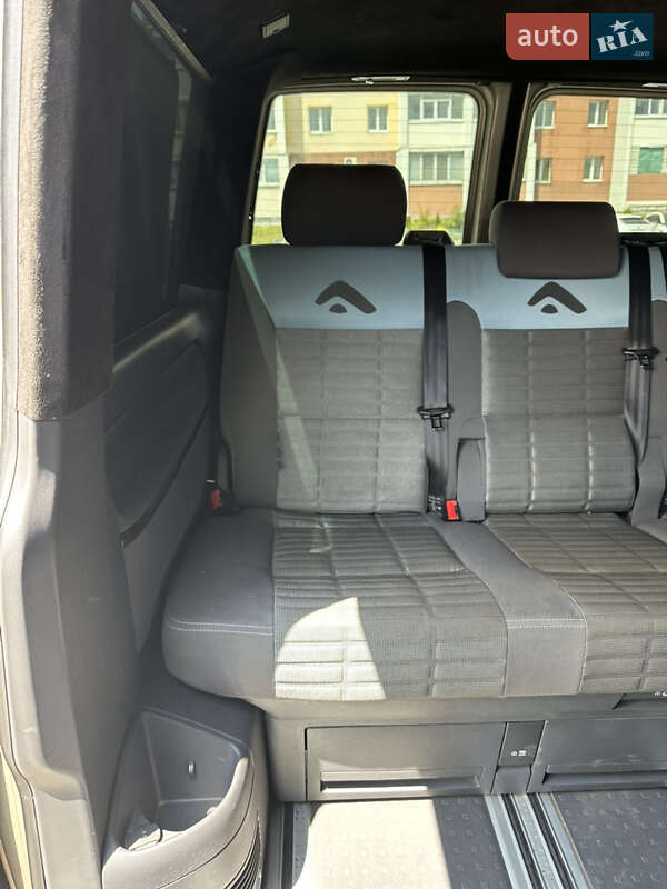 Минивэн Volkswagen Multivan 2006 в Харькове