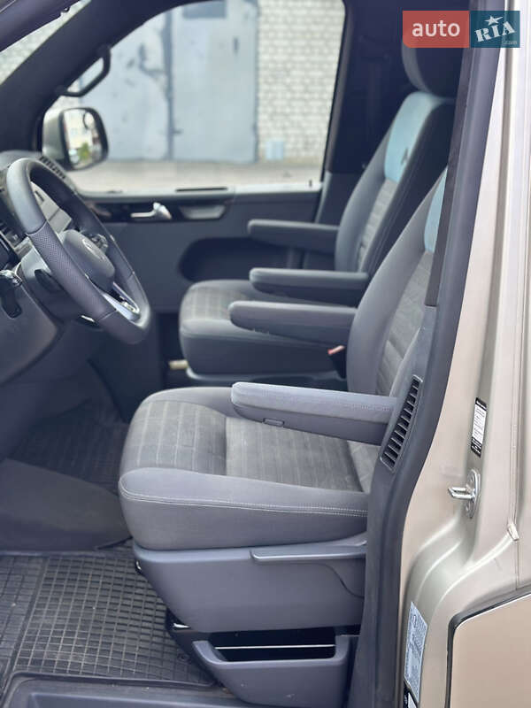 Минивэн Volkswagen Multivan 2006 в Харькове