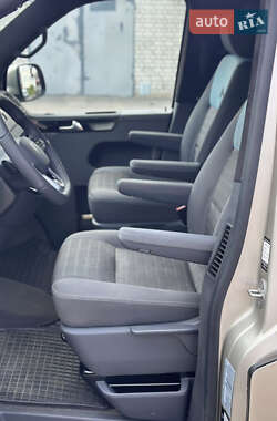 Минивэн Volkswagen Multivan 2006 в 