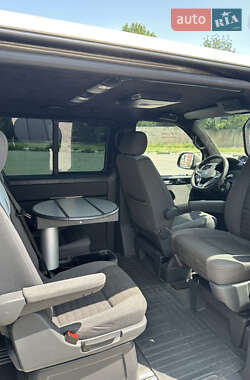 Минивэн Volkswagen Multivan 2006 в 