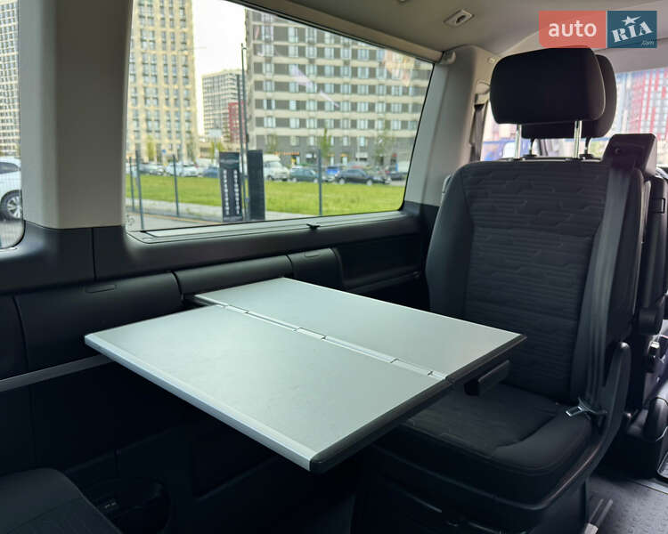 Мінівен Volkswagen Multivan 2020 в Києві
