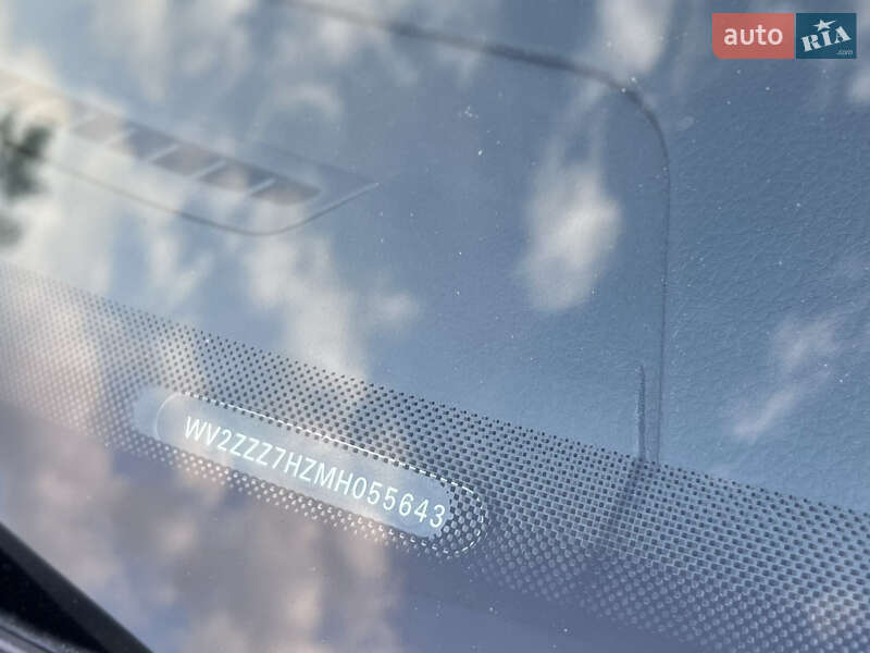 Минивэн Volkswagen Multivan 2020 в Киеве