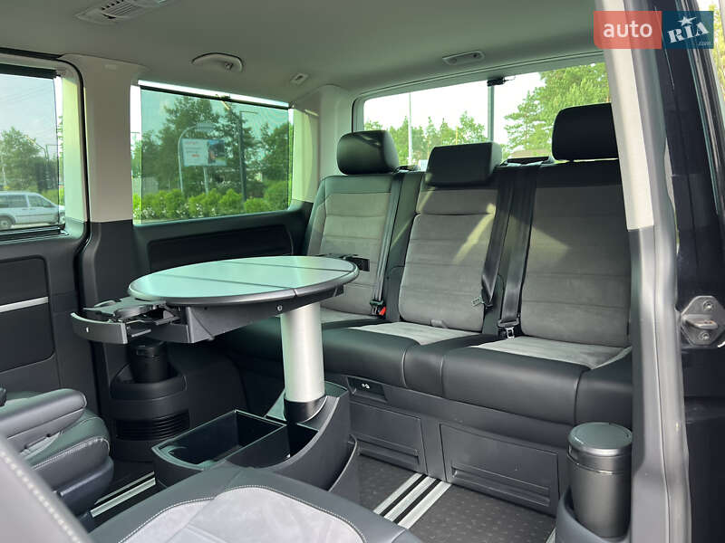 Минивэн Volkswagen Multivan 2020 в Киеве