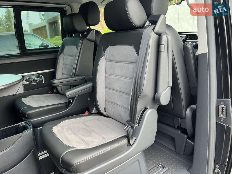 Минивэн Volkswagen Multivan 2020 в Киеве