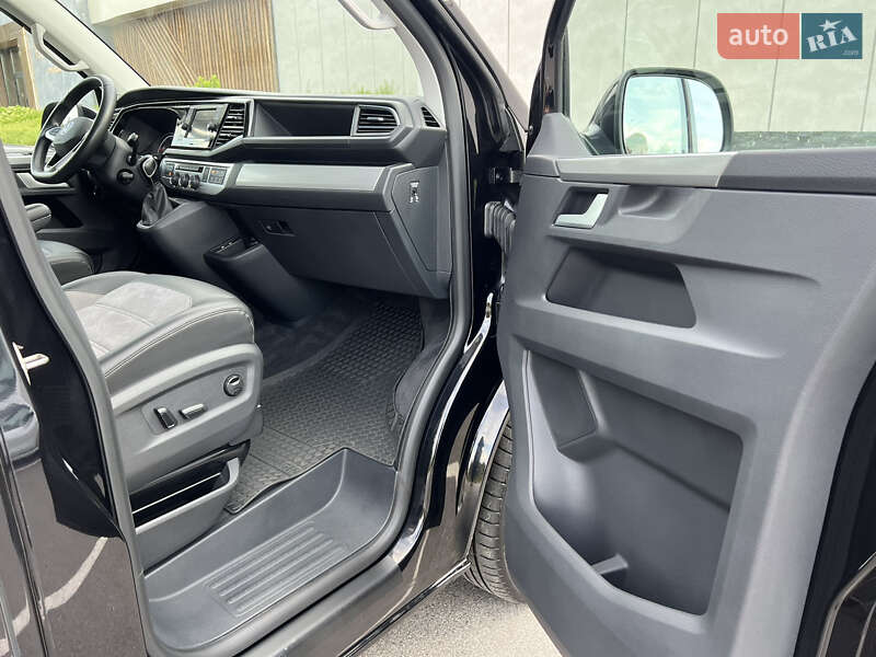 Минивэн Volkswagen Multivan 2020 в Киеве