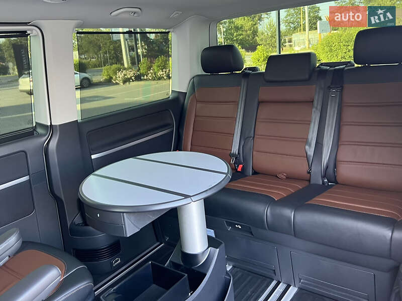 Минивэн Volkswagen Multivan 2020 в Киеве