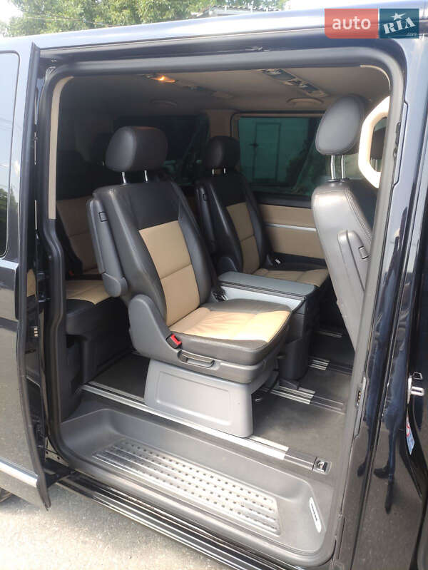 Минивэн Volkswagen Multivan 2012 в Броварах