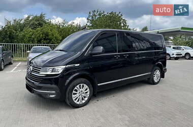 Минивэн Volkswagen Multivan 2021 в 