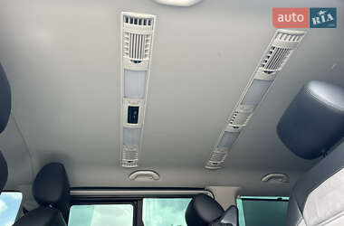 Минивэн Volkswagen Multivan 2021 в 