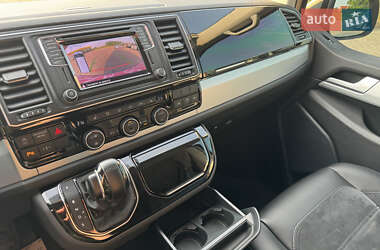 Минивэн Volkswagen Multivan 2018 в 