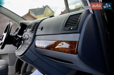 Минивэн Volkswagen Multivan 2009 в 