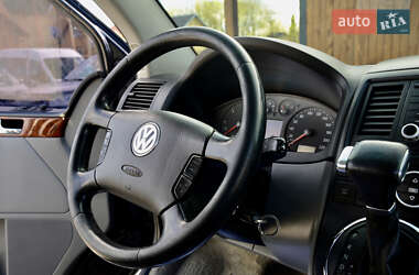 Минивэн Volkswagen Multivan 2009 в 