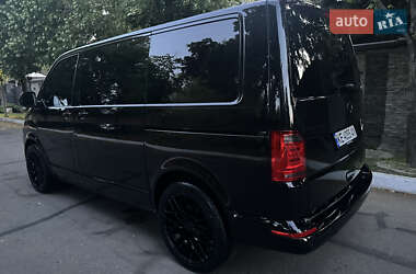 Минивэн Volkswagen Multivan 2016 в 