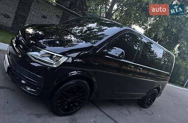 Минивэн Volkswagen Multivan 2016 в 