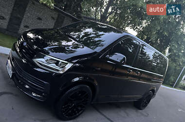 Минивэн Volkswagen Multivan 2016 в 