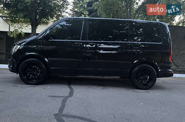 Минивэн Volkswagen Multivan 2016 в 