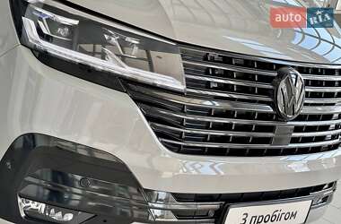 Минивэн Volkswagen Multivan 2024 в 