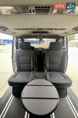 Мінівен Volkswagen Multivan 2005 в 