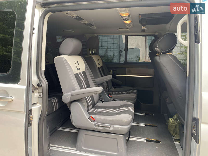 Минивэн Volkswagen Multivan 2006 в Черкассах