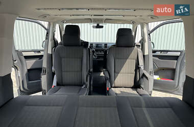 Минивэн Volkswagen Multivan 2018 в 