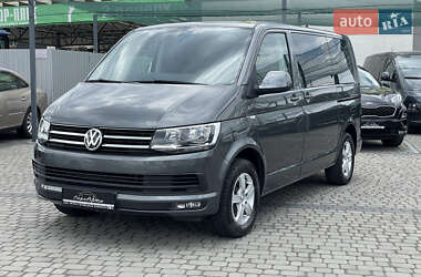 Минивэн Volkswagen Multivan 2018 в 