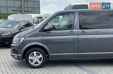 Минивэн Volkswagen Multivan 2018 в 