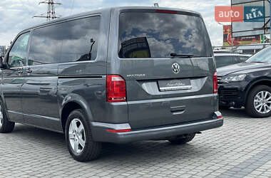 Минивэн Volkswagen Multivan 2018 в 