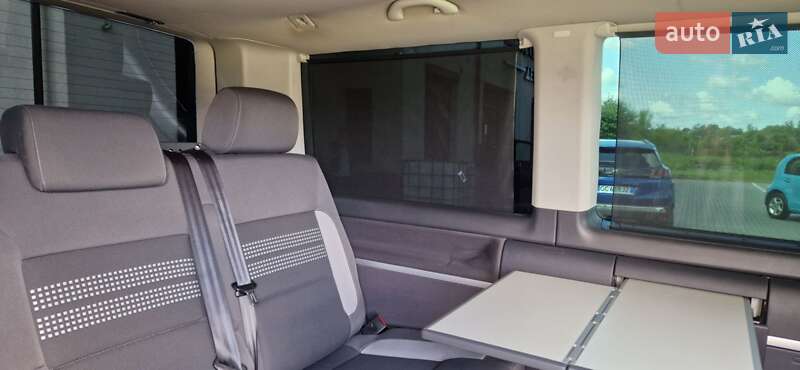 Минивэн Volkswagen Multivan 2013 в Львове