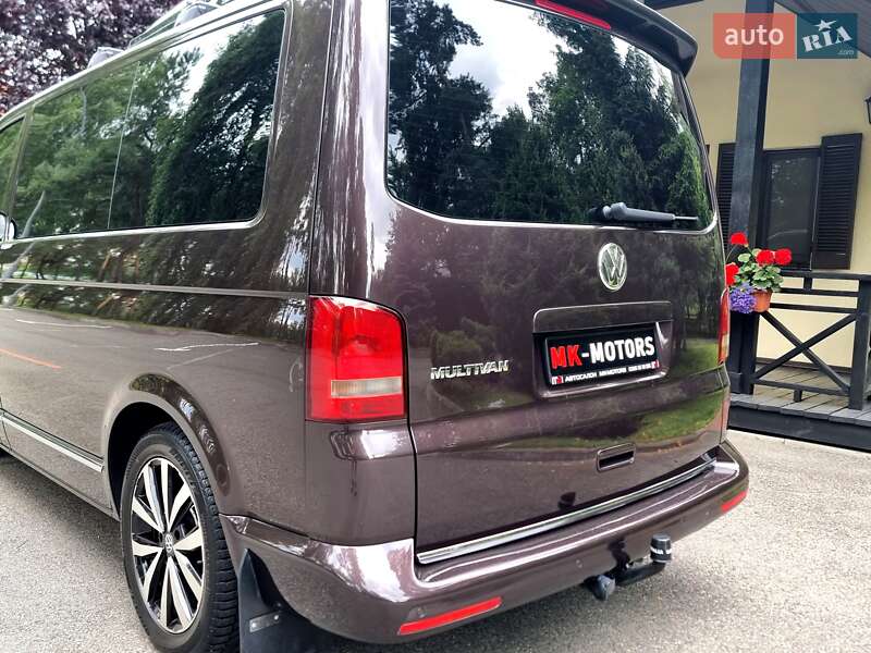 Минивэн Volkswagen Multivan 2012 в Киеве