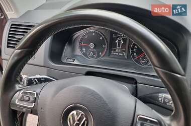 Минивэн Volkswagen Multivan 2012 в 