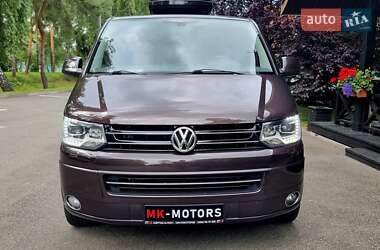 Минивэн Volkswagen Multivan 2012 в 