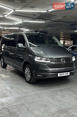 Минивэн Volkswagen Multivan 2021 в 