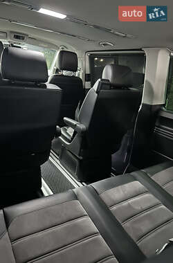 Минивэн Volkswagen Multivan 2021 в 