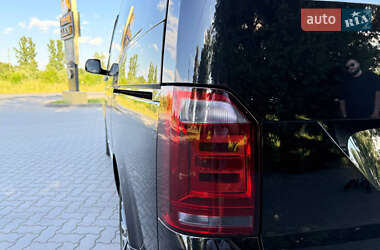 Минивэн Volkswagen Multivan 2016 в 