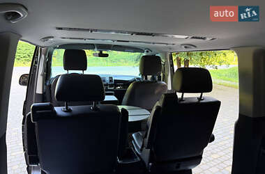 Минивэн Volkswagen Multivan 2016 в 