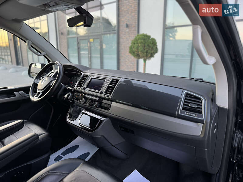 Минивэн Volkswagen Multivan 2019 в Тернополе