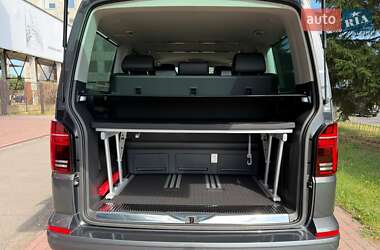 Минивэн Volkswagen Multivan 2023 в 