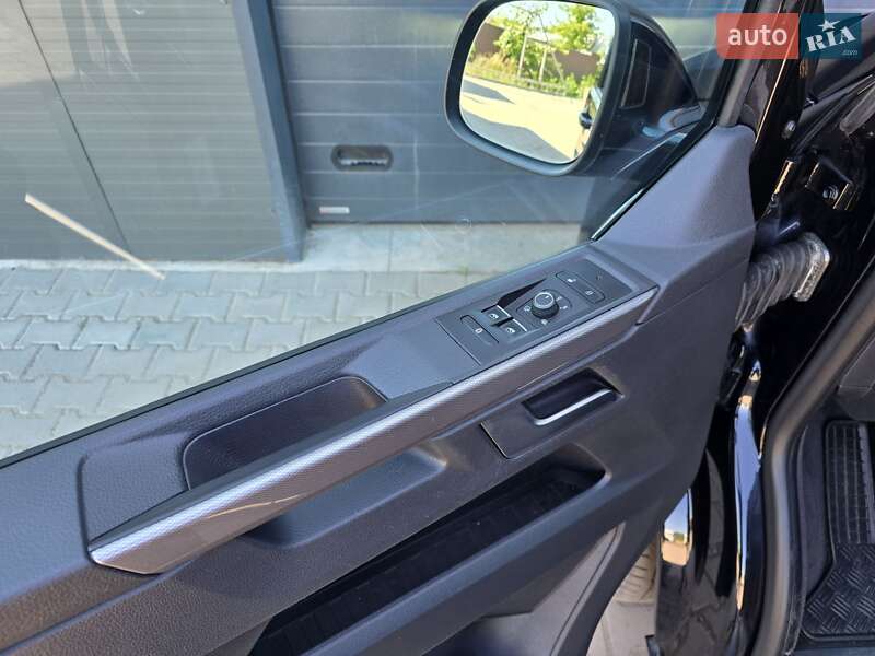 Минивэн Volkswagen Multivan 2020 в Ровно