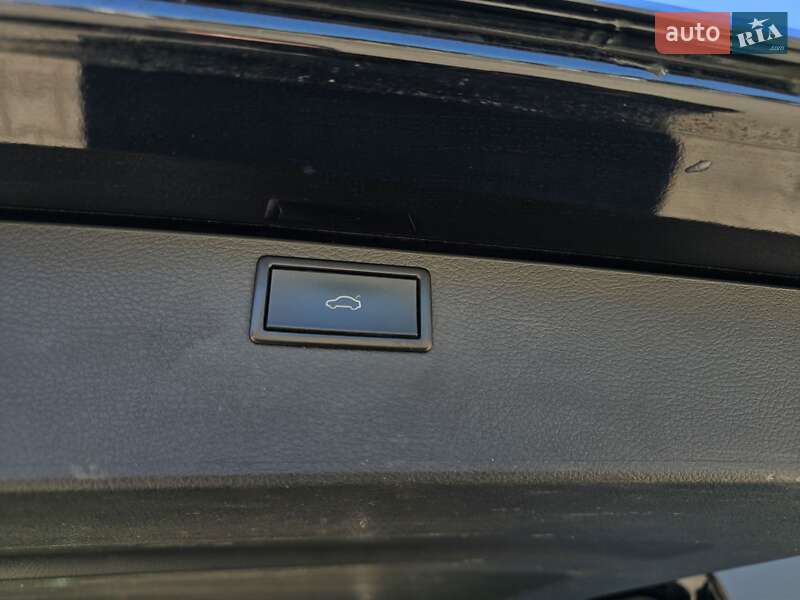 Минивэн Volkswagen Multivan 2020 в Ровно