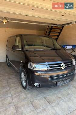 Минивэн Volkswagen Multivan 2014 в 