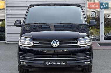 Мінівен Volkswagen Multivan 2016 в 