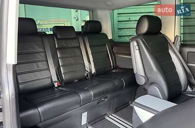 Мінівен Volkswagen Multivan 2016 в 