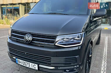 Минивэн Volkswagen Multivan 2010 в 