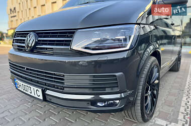 Минивэн Volkswagen Multivan 2010 в 