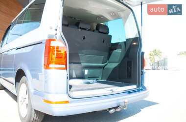 Минивэн Volkswagen Multivan 2017 в 
