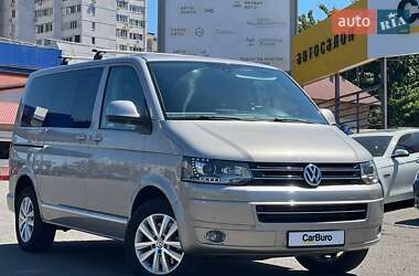 Минивэн Volkswagen Multivan 2015 в Одессе