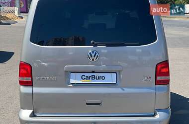 Минивэн Volkswagen Multivan 2015 в 