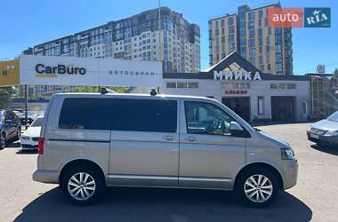 Минивэн Volkswagen Multivan 2015 в 