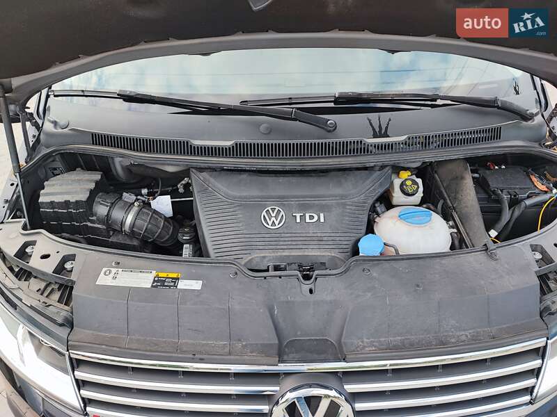 Минивэн Volkswagen Multivan 2019 в Черновцах